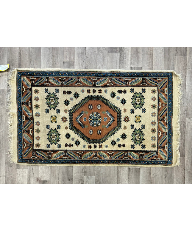 2'11"x4'8" Turkish Shirvan Rug