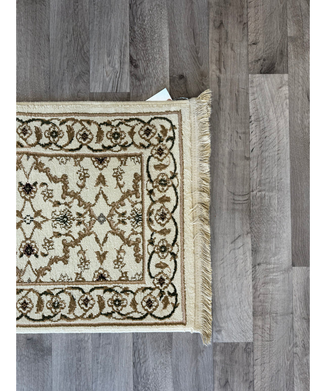 1'11"x7'9" Neutral Oriental Runner