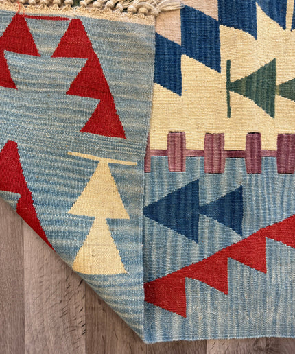 3'7"x5'5" Turkish Kilim Rug