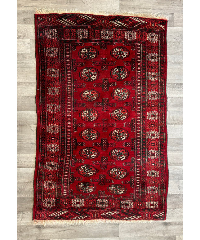 3'2"x4'10" Pakistani Bokhara Rug