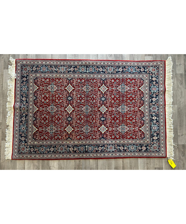 4'2"x6'5" Persian Yazd Rug