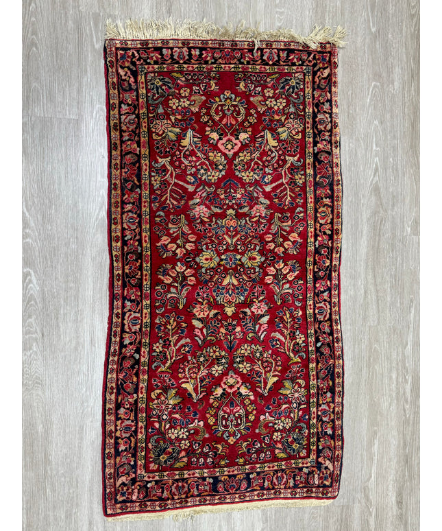 2'6"x4'10" Persian Sarouk Rug