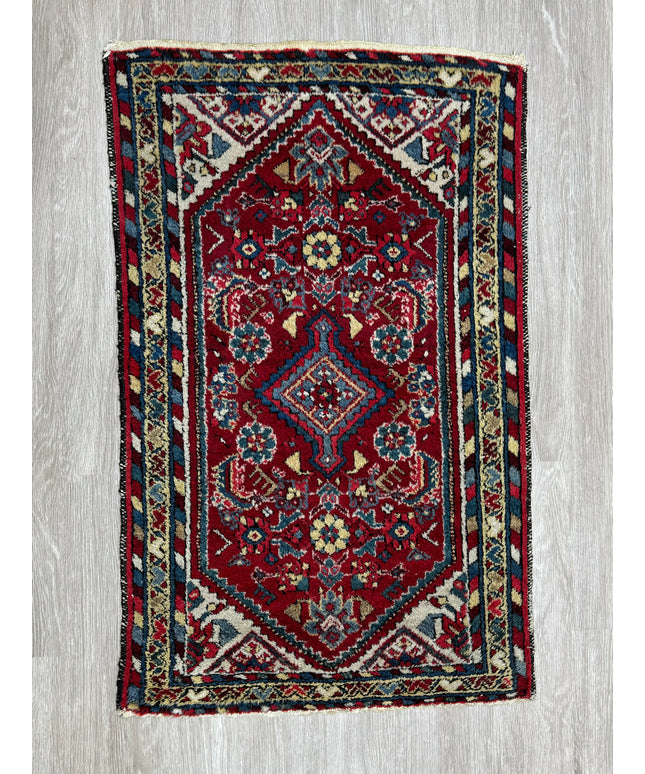 2'5"x3'10" Handmade Persian Hamadan Rug