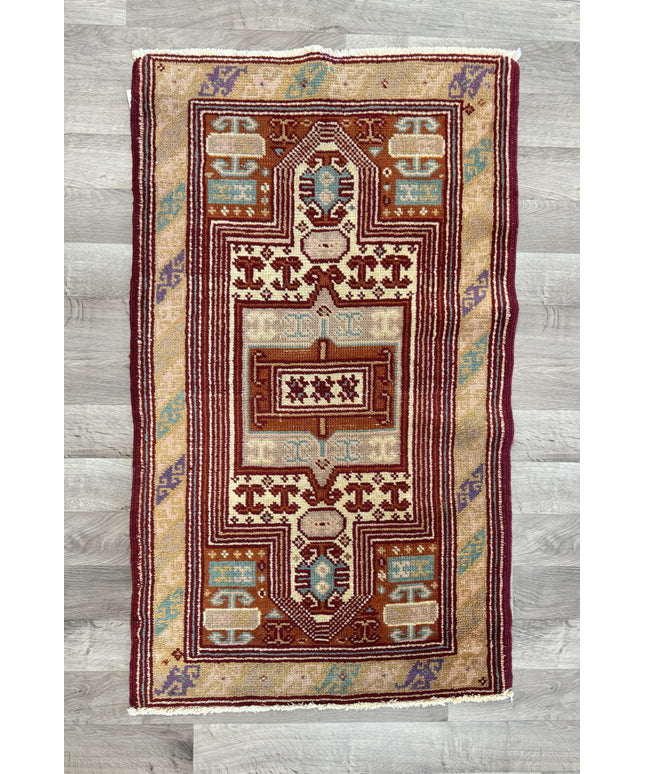 2'4" x 4'2" Vintage Hand-knotted Wool Oriental Rug